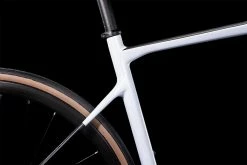 Cube Attain GTC Race Frostwhite´n´carbon 9 Cube Attain GTC Race Frostwhite´n´carbon -Vélo Boutique de vente 577200 D2