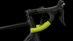 Cube Attain Race Black´n´white -Vélo Boutique de vente Attain Race black n white 676300 4