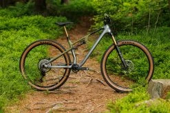 Cube AMS ONE11 C:68X TM 29 Flashgrey´n´olive -Vélo Boutique de vente CUBE AMS ONE11 C68X TM 29 flashgrey n olive 1