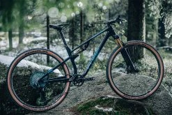 Cube AMS ZERO99 C:68X SLT 29 Liquidblue´n´blue -Vélo Boutique de vente CUBE AMS ZERO99 C68X SLT 29 liquidblue n blue 1