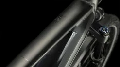 Cube Kathmandu Hybrid SLT 750 Black´n´metal 11 Cube Kathmandu Hybrid SLT 750 Black´n´metal -Vélo Boutique de vente Cube Kathmandu Hybrid SLT 750 black n metal 631353 4