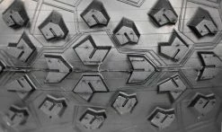 Pneu Hutchinson Taipan - Race Riposte - Hardskin - Tubeless Ready -Vélo Boutique de vente Pneu Hutchinson Taipan Macro 1235x735