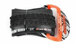 Pneu Maxxis Minion DHF Wide Trail - EXO+ Protection - 3C Maxx Terra - Tubeless Ready -Vélo Boutique de vente Pneu Maxxis Minion DHF Wide Trail EXO Protection 3C Maxx Terra Tubeless Ready pack1 1235x735