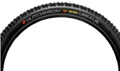 Pneu Hutchinson Griffus Racing Lab Rear 2.40 Race Ripost Gravity - Tubeless Ready 7 Pneu Hutchinson Griffus Racing Lab Rear 2.40 Race Ripost Gravity - Tubeless Ready -Vélo Boutique de vente Pneu Hutchinson Griffus Racing Lab Rear 2.40 flanc 1235x735