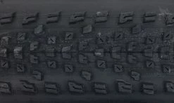 Pneu Maxxis Rekon Race EXO Protection - Dual 62a/60a - Tubeless Ready – 60 Tpi -Vélo Boutique de vente Rekon Raco Exo Pro Macro 1235x735