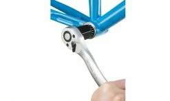 Outil Boîtier Type Shimano Octalink / Isis Var BP-99600-C -Vélo Boutique de vente VAR BP 99600 3 1235x735