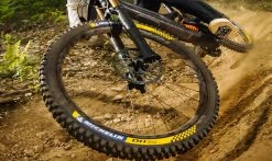 Pneu Michelin DH 22 - Magi-XDH - DownHill Shield - Tubeless Ready -Vélo Boutique de vente dh22 michelin1 1235x735