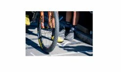 Pneu Michelin Force XC2 Racing Line - Gum-X - Cross Shield - E-Bike Ready -Vélo Boutique de vente forcexcracingline6 1235x735