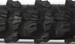 Pneu Hutchinson Rock -Vélo Boutique de vente macro hutchinson rock 1235x735