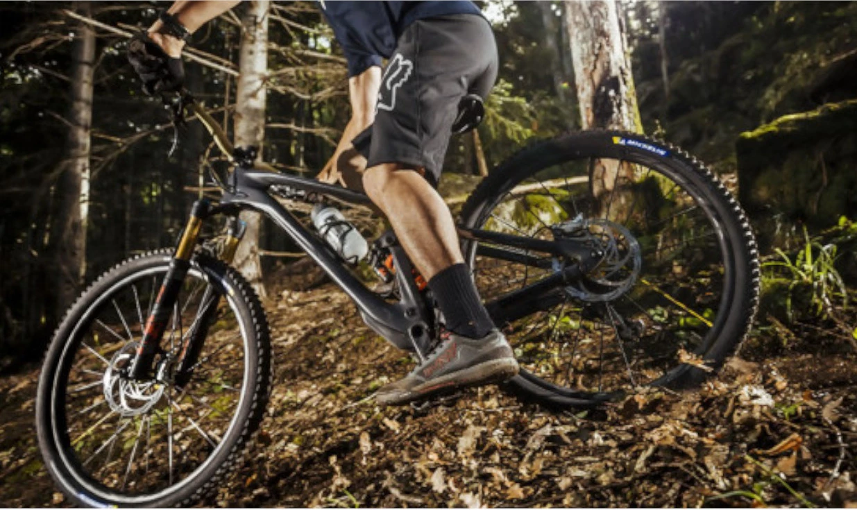 Pneu VTT Michelin Wild AM2 – Gum-X – Trail Shield – Tubeless Ready 7 Pneu VTT Michelin Wild AM2 – Gum-X – Trail Shield – Tubeless Ready – Image 5