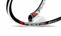 Roue Avant Vélo Route Remerx Taurus Dynamo Moyeu SON Aluminium - à Pneus -Vélo Boutique de vente roue velo avant dynamo moyeu remerx 1235x735